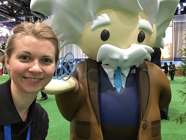 Selfie of Hedvig with Salesforce's Einstein at Salesforce World Tour London 2017.